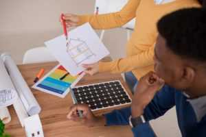 Un accompagnateur Rénovation Energétique est essentiel pour les travaux d'optimisation des performances énergétiques de votre domicile